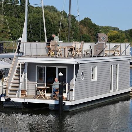 Hotel Hausboot Liliput Stralsund Exterior foto
