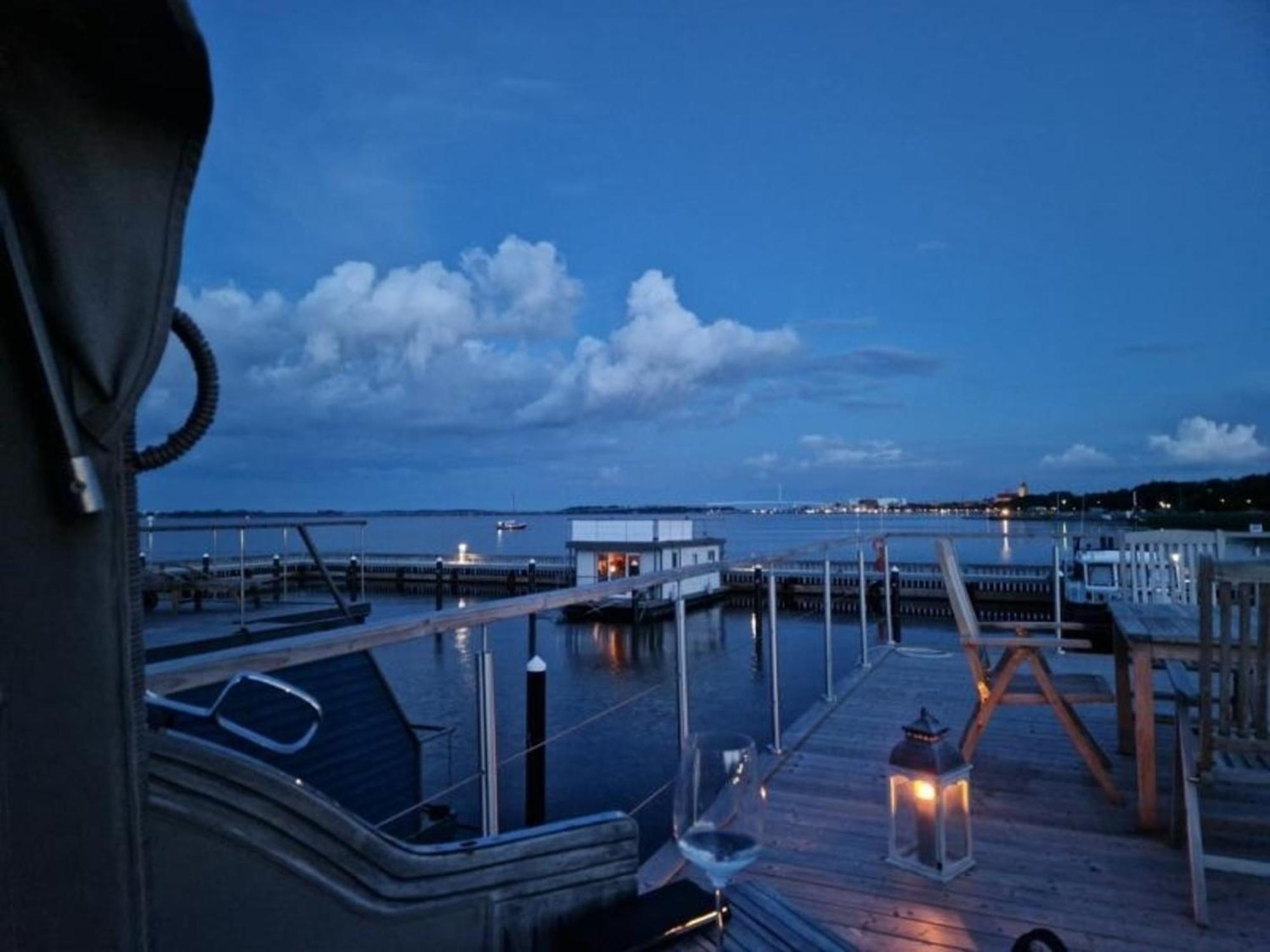 Hotel Hausboot Liliput Stralsund Exterior foto